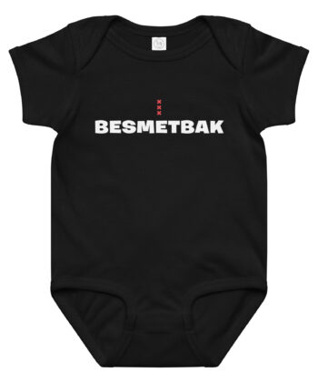 Zwarte romper met op de voorkant een print met besmetbak en andreaskruizen