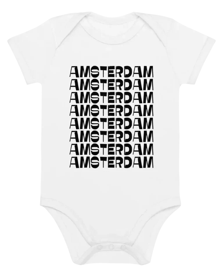 Witte romper met zwarte print het woord Amsterdam 8 keer onder elkaar geschreven